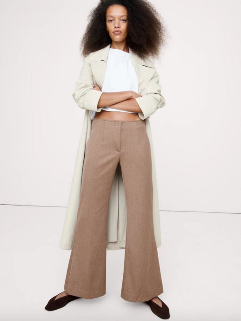 NWT Banana Republic Mid-Rise Flare Italian Twill Pants Tan Brown Size 4